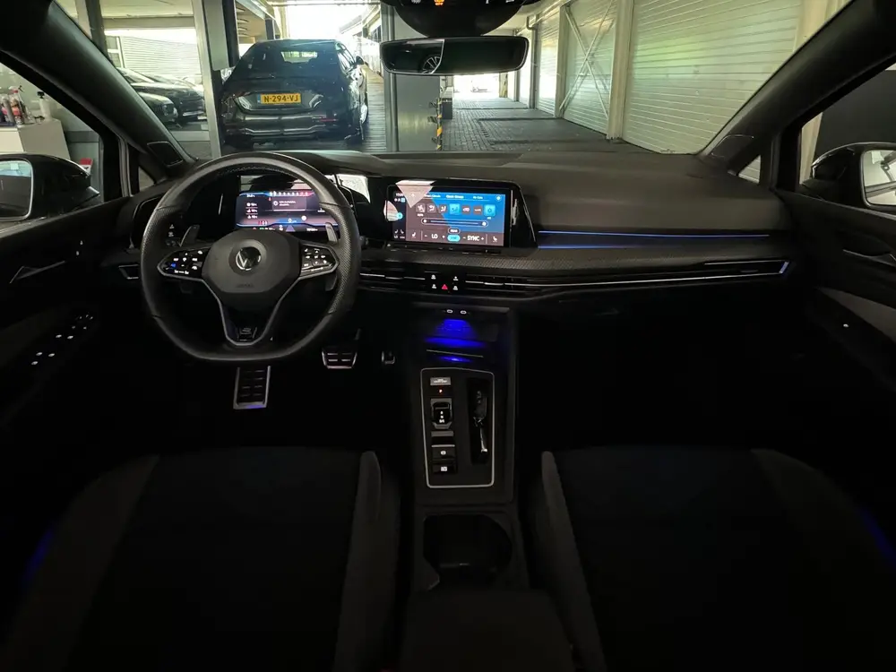 Volkswagen Golf 2.0 TSI R 4M Performance Pano|H/K|Akrapovic uit 2022, foto 4