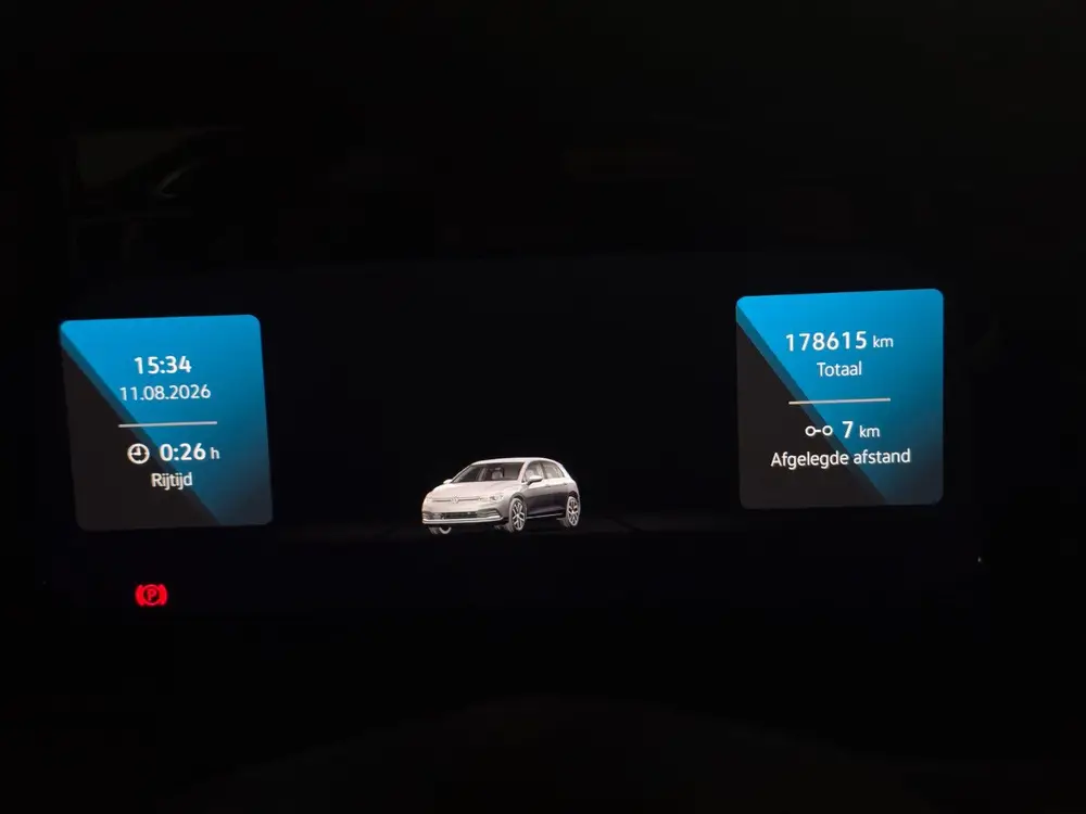 Volkswagen Golf 1.0 TSI 110pk 2021 Zwart - UNITED uit 2021, foto 17