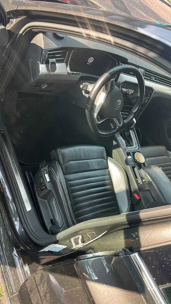 Volkswagen Passat Variant Passat 2.0 TDI 150pk 7-DSG 2021 Grijs uit 2021, foto 4