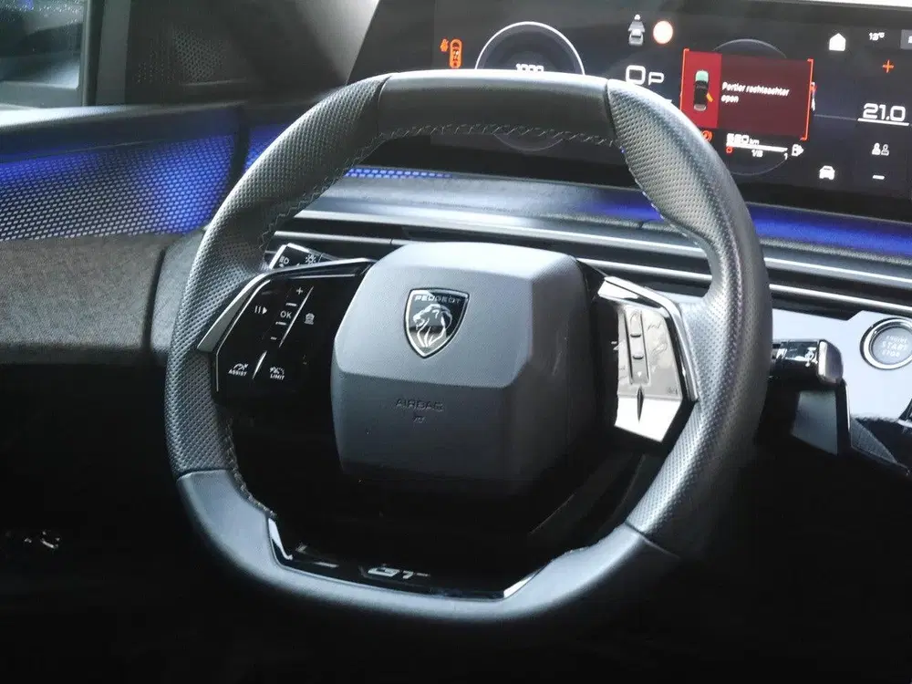 Peugeot 3008 1.2 Hybrid 136 GT uit 2024, foto 14