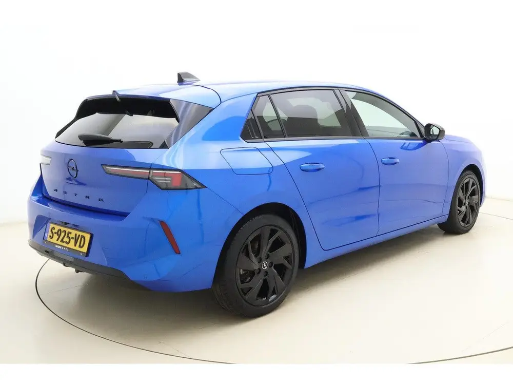 Opel Astra 1.2 Level 4 130pk uit 2023, foto 2