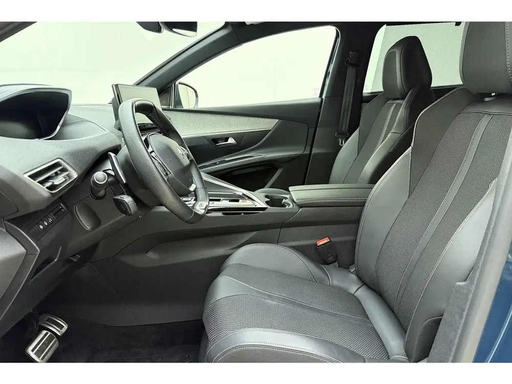 Peugeot 5008 1.2 Hybrid 136 GT uit 2024, foto 6