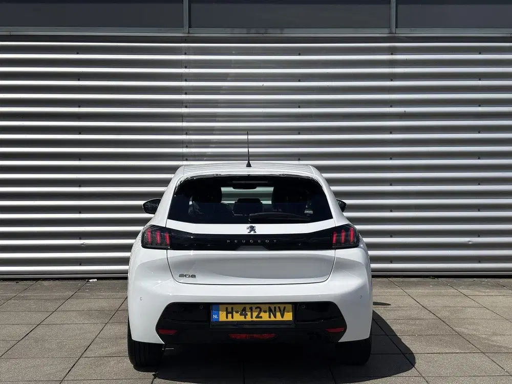 Peugeot 208 1.2 PureTech Allure 100 PK uit 2020, foto 6