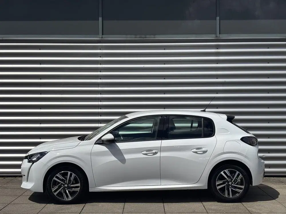 Peugeot 208 1.2 PureTech Allure 100 PK uit 2020, foto 8