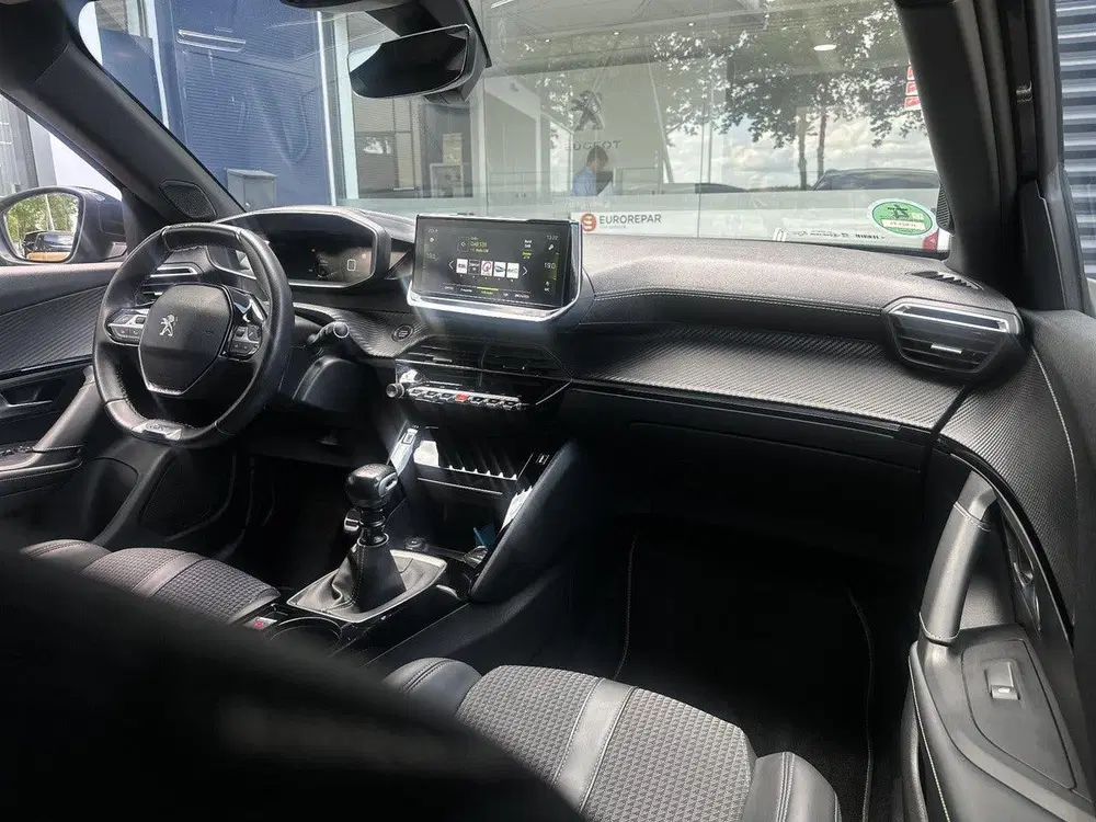 Peugeot 2008 1.2 PureTech 130PK GT uit 2020, foto 13