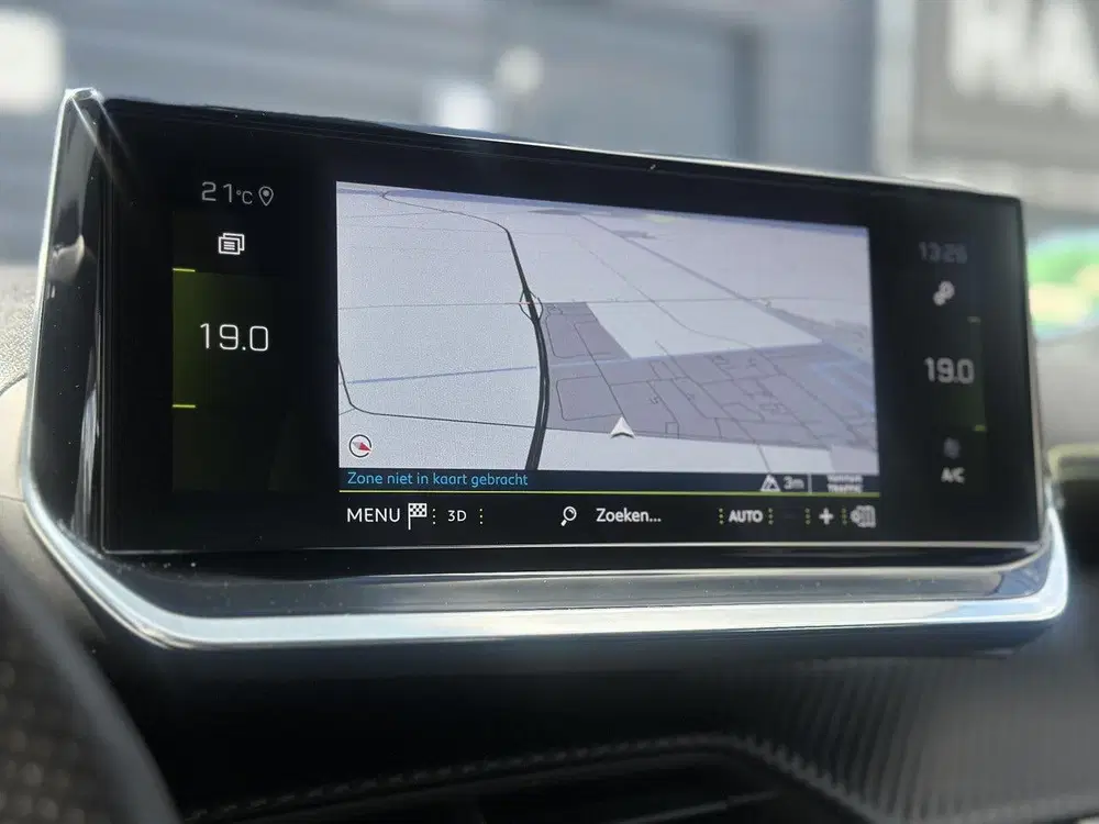 Peugeot 2008 1.2 PureTech 130PK GT uit 2020, foto 17