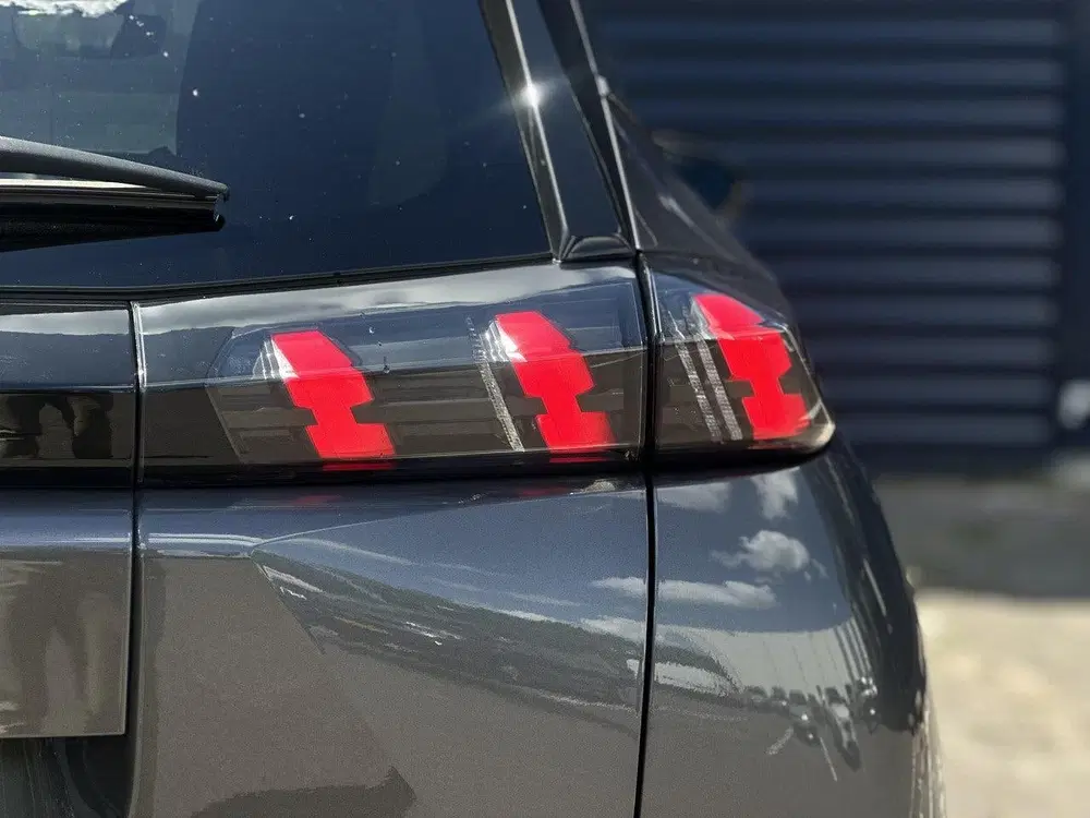 Peugeot 2008 1.2 PureTech 130PK GT uit 2020, foto 8