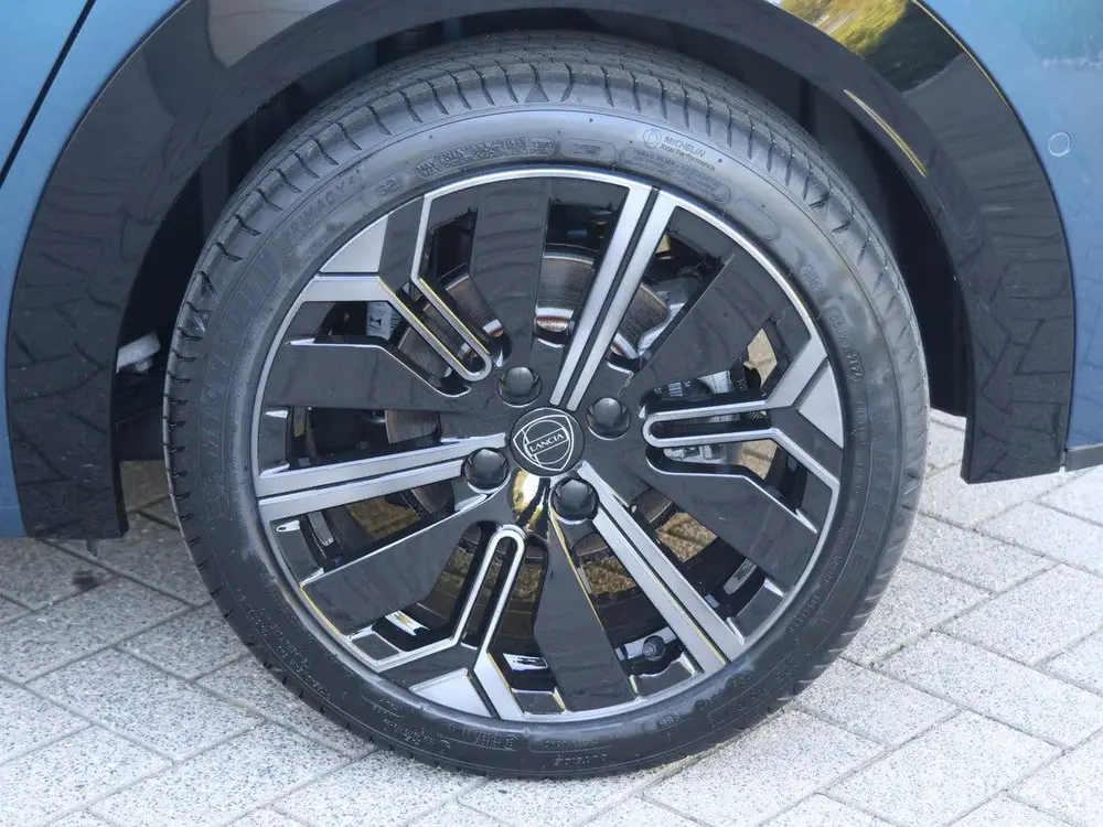 Lancia Ypsilon Edizione Limitata Blu 51 kWh | Navigatie | El uit 2026, foto 20