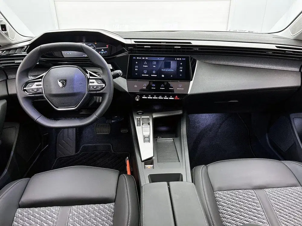 Peugeot 408 Allure Hybrid 145pk Automaat uit 2026, foto 12