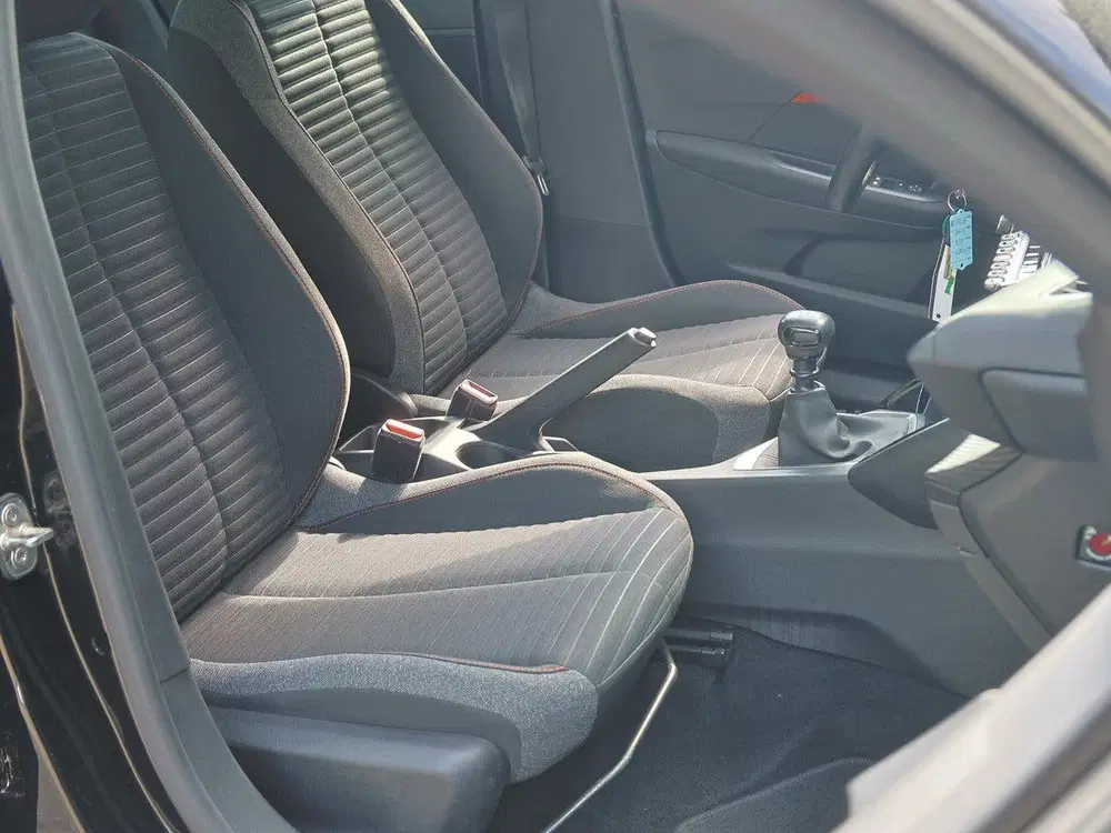 Peugeot 208 100pk Active uit 2021, foto 9