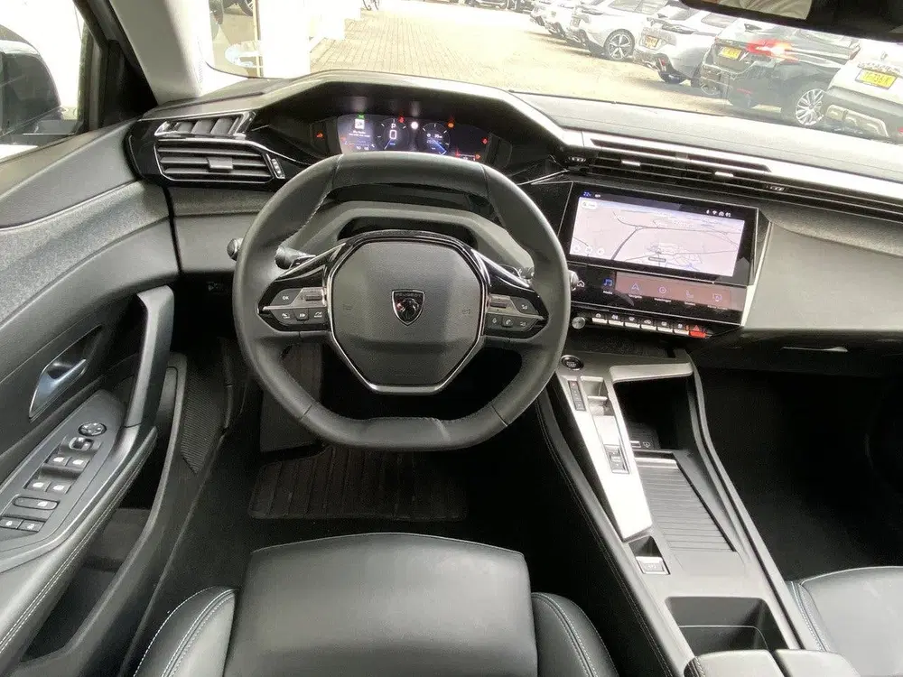 Peugeot 308 SW 1.2T 130pk Automaat Allure uit 2024, foto 6