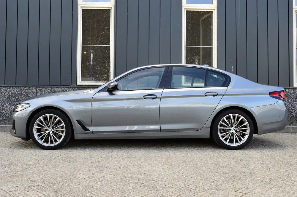 BMW 5-serie 5 Serie 530i High Executive Edition Rijkla uit 2020, foto 2