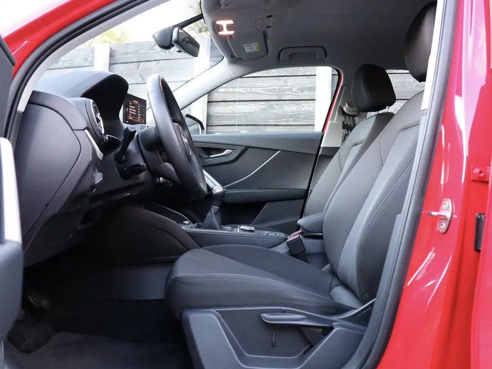 Audi Q2 30 TFSI S Edition dealer o.h. (bj 2021) uit 2021, foto 7