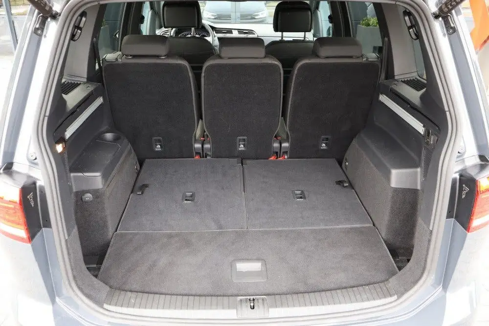 Volkswagen Touran 1.5 TSI DSG R-Line / 7 persoons/  Camera / uit 2025, foto 13