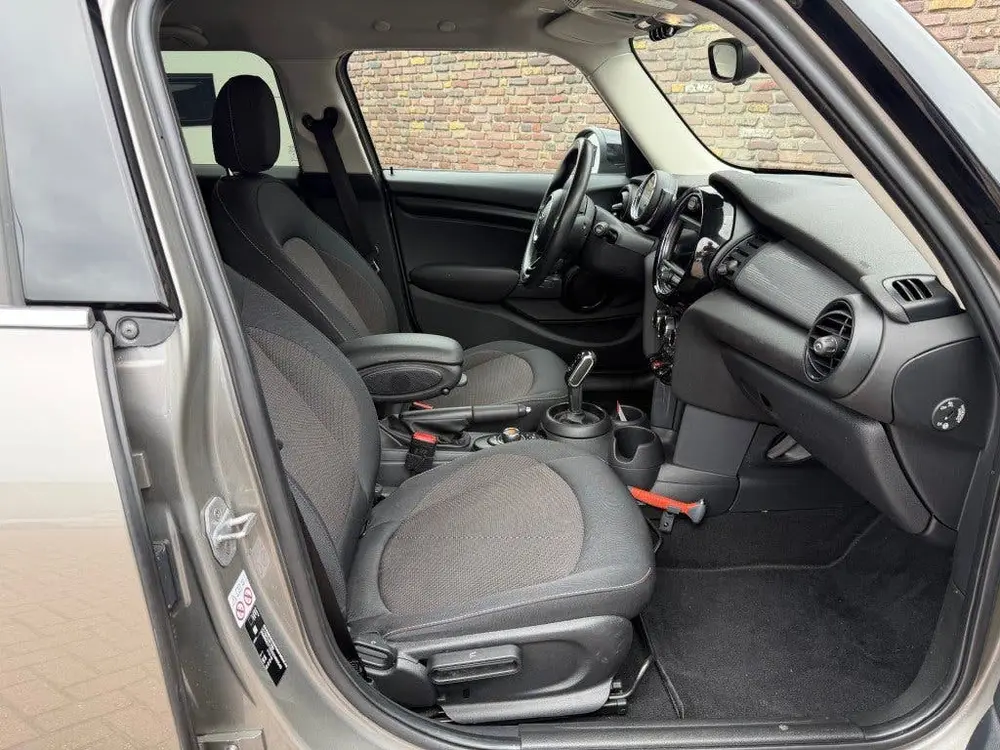 Mini Overig 1.5 COOPER Busines edition Automaat 5DRS Navi Cr uit 2019, foto 12