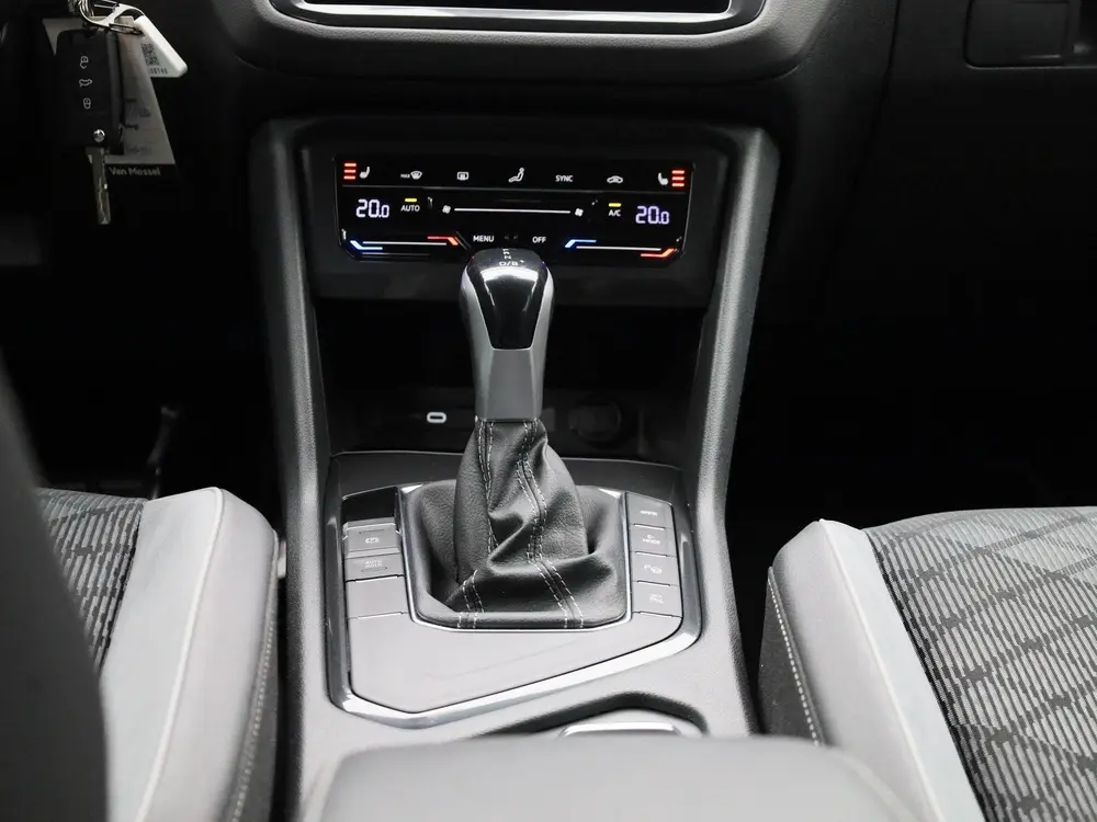 Volkswagen Tiguan 1.4 TSI eHybrid R-Line Business+ 245 PK| D uit 2022, foto 10