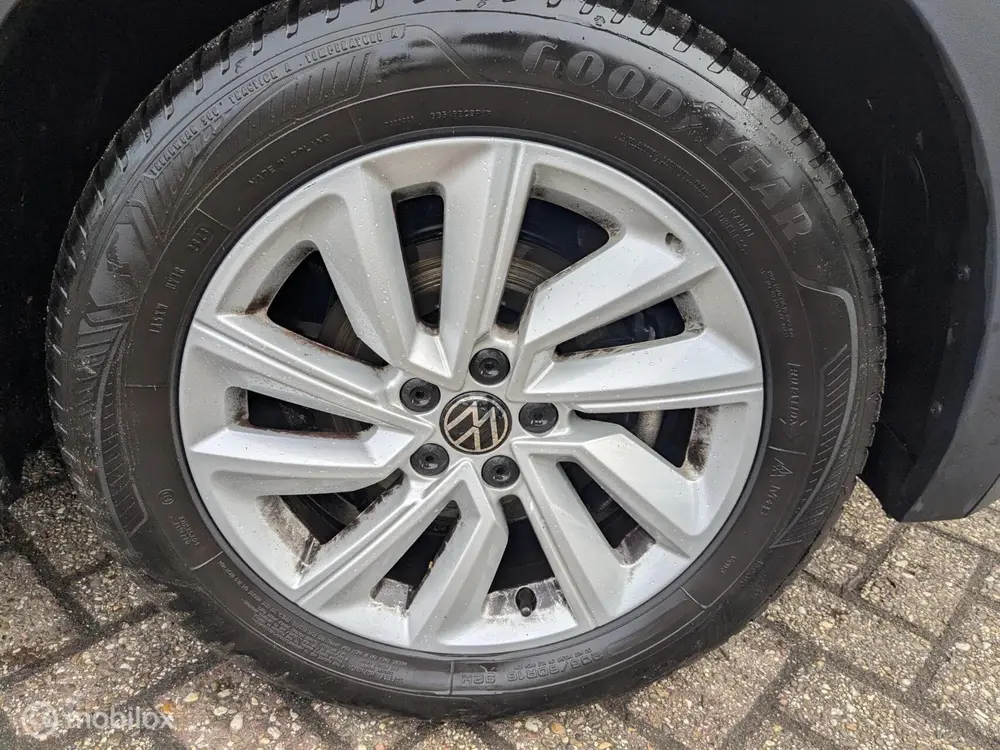 Volkswagen T-Cross 1.0 TSI Life uit 2021, foto 17