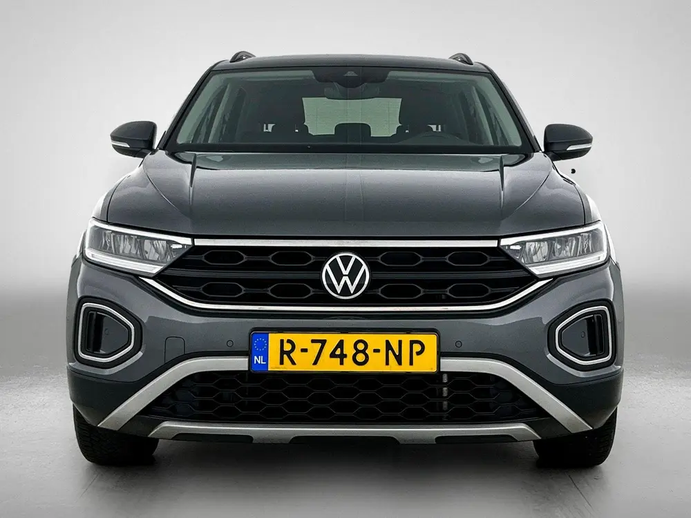 Volkswagen T-Roc 1.0 TSI Life 75 Edition uit 2022, foto 5