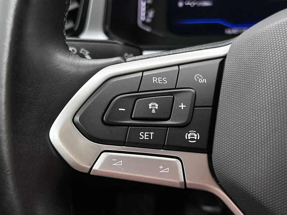 Volkswagen T-Roc 1.0 TSI Life 75 Edition uit 2022, foto 6