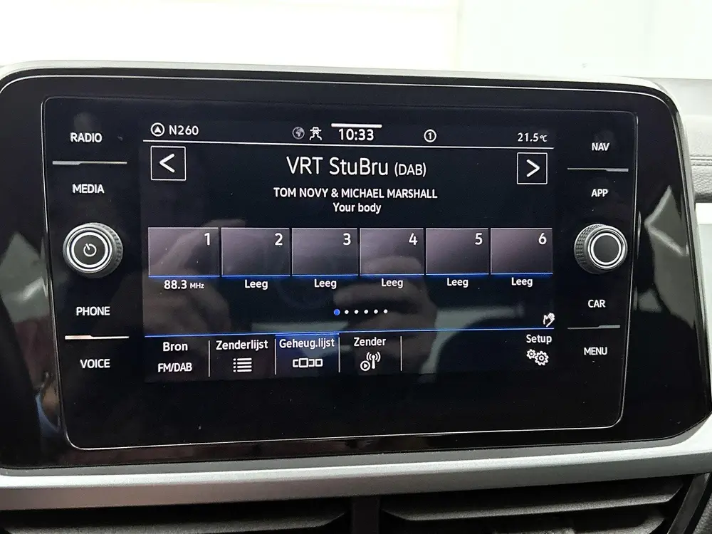 Volkswagen T-Roc 1.0 TSI Life 75 Edition uit 2022, foto 7