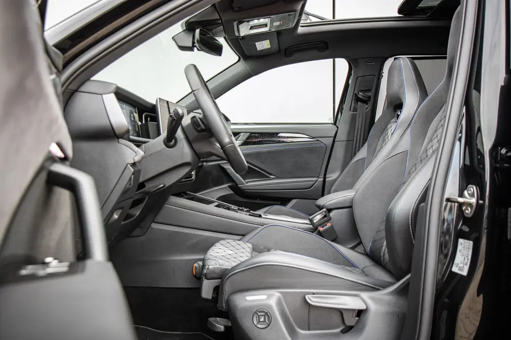 Volkswagen Tayron 1.5 eHybrid 204pk R-Line Edition | SoH 100 uit 2026, foto 4
