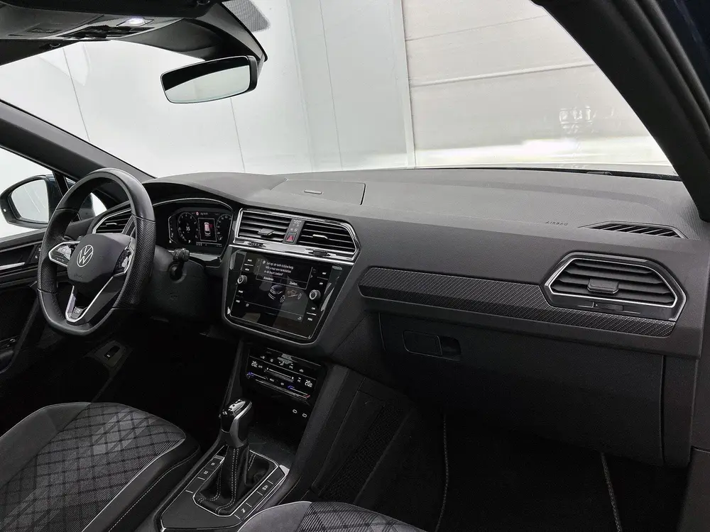 Volkswagen Tiguan 1.5 TSI R-Line Business+ uit 2022, foto 19