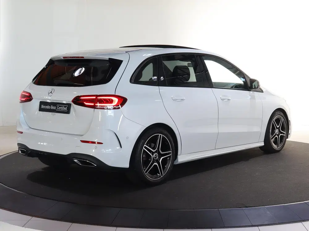 Mercedes-Benz B-Klasse 180 Advantage uit 2020, foto 2