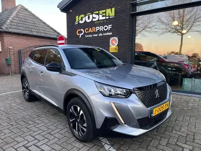 Peugeot 2008 1.2 PURETECH ALLURE uit 2023
