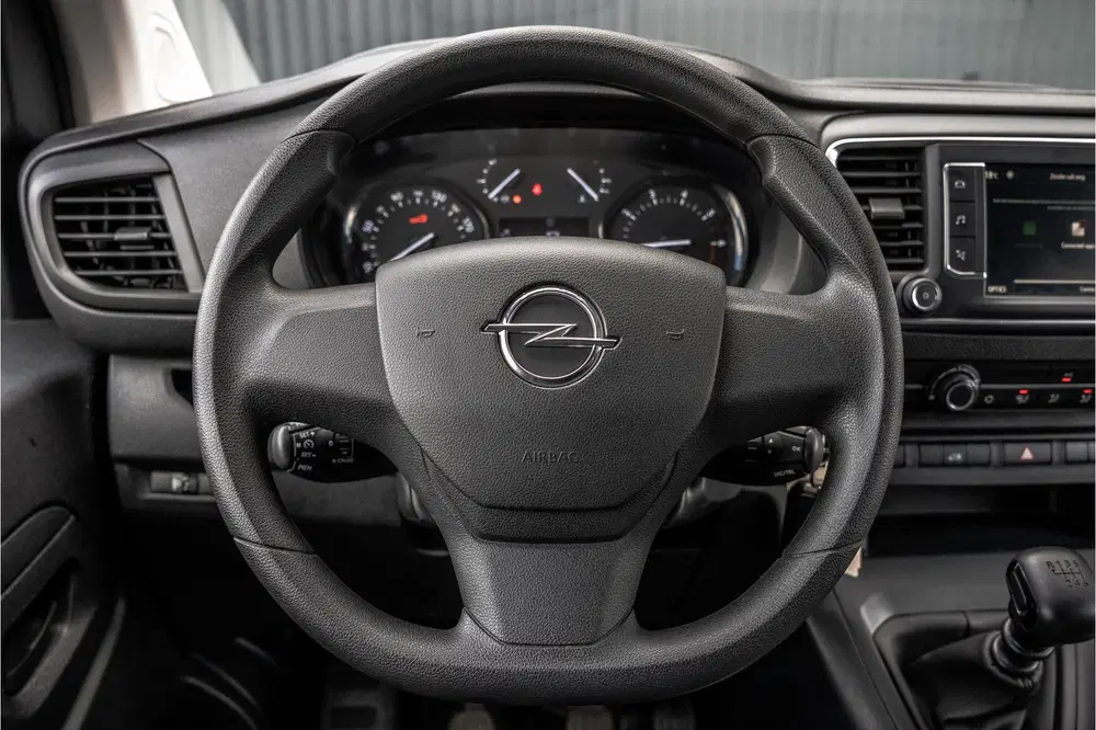 Opel Vivaro 2.0 uit 2023, foto 14