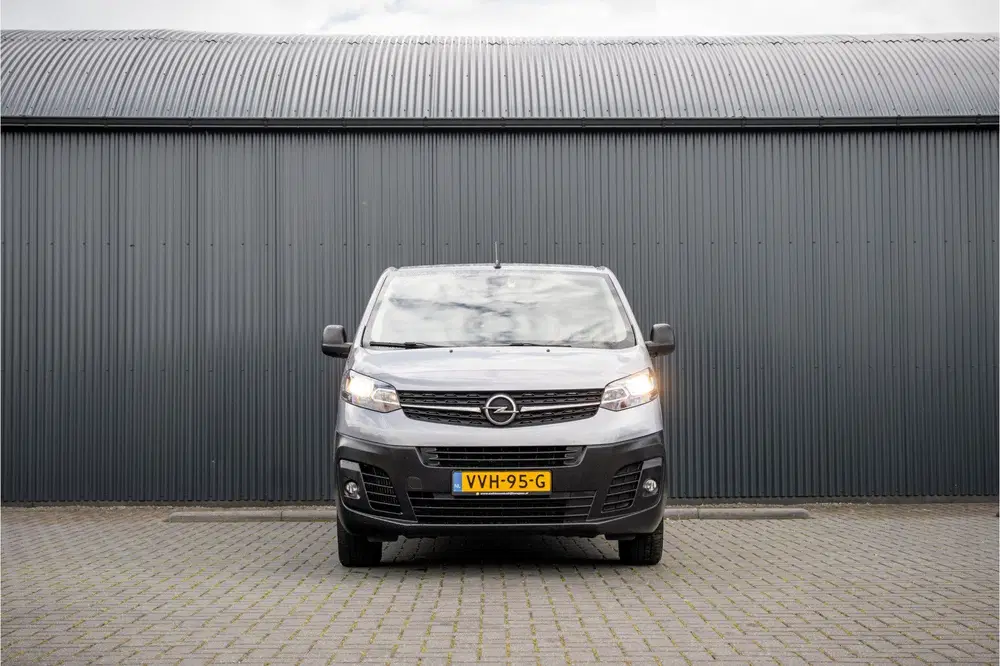 Opel Vivaro 2.0 uit 2023, foto 3