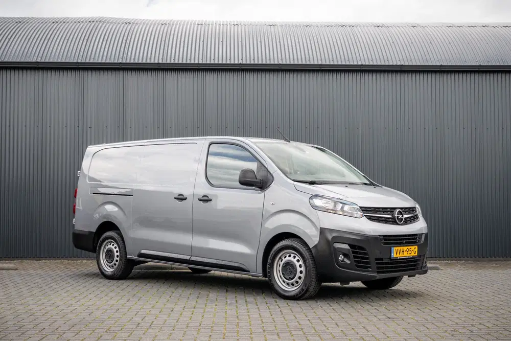 Opel Vivaro 2.0 uit 2023, foto 4
