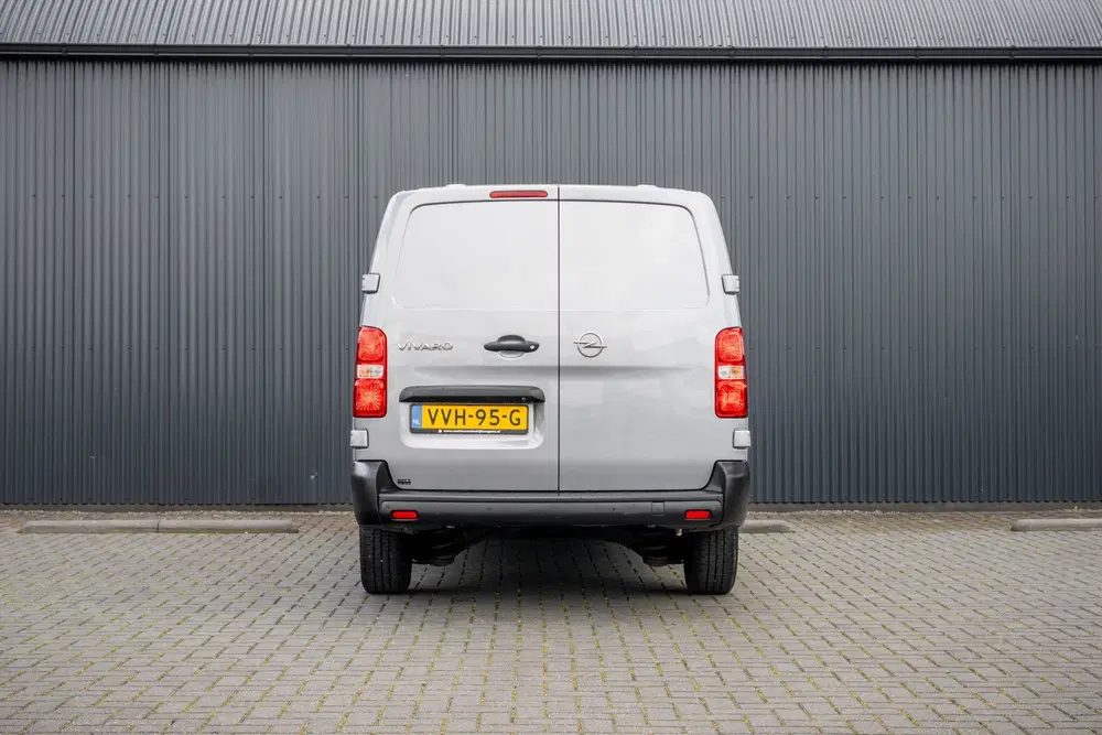 Opel Vivaro 2.0 uit 2023, foto 8
