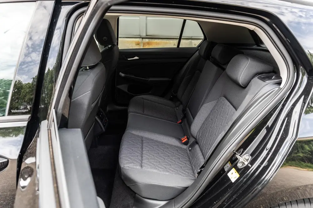 Volkswagen Golf 1.5 eHybrid 204pk Life Edition | Trekhaak We uit 2026, foto 15