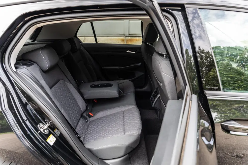 Volkswagen Golf 1.5 eHybrid 204pk Life Edition | Trekhaak We uit 2026, foto 6