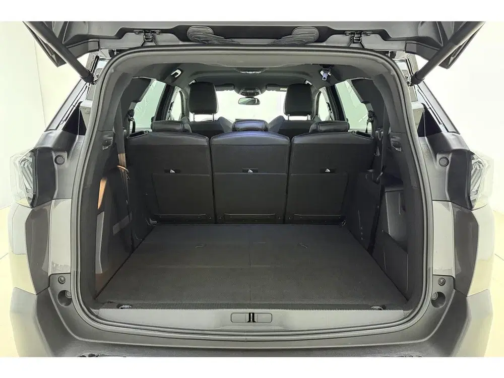 Peugeot 5008 1.2 Hybrid 136pk Allure Pack Business uit 2024, foto 10