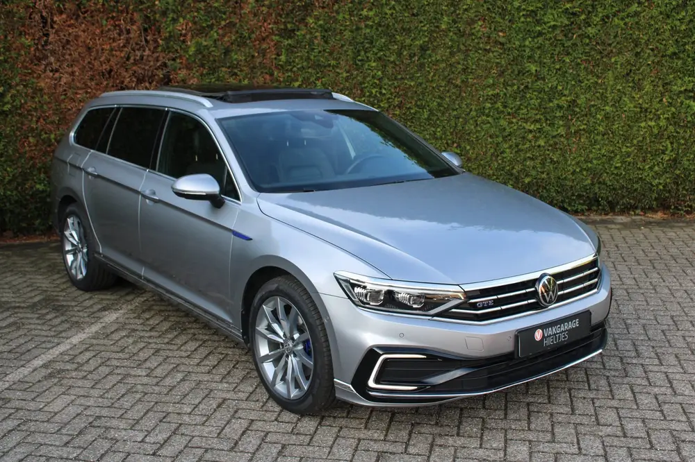 Volkswagen Passat Variant 1.4 TSI PHEV GTE Business uit 2020, foto 2