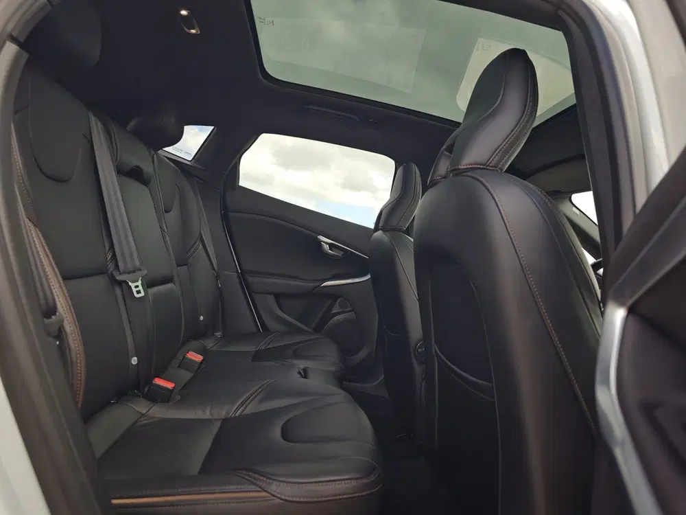 Volvo V40 Cross Country 1.5 T3 Polar+ Luxury uit 2019, foto 16
