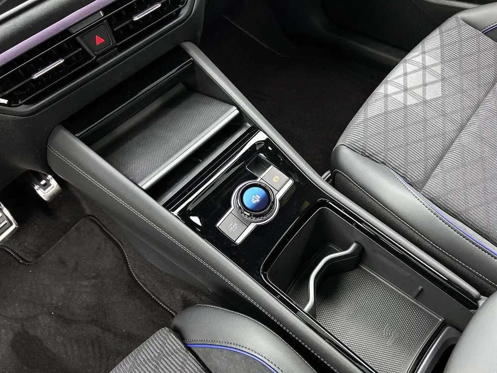 Volkswagen Tiguan 1.5 eHybrid R-Line Edition 204 PK Plug in uit 2026, foto 9