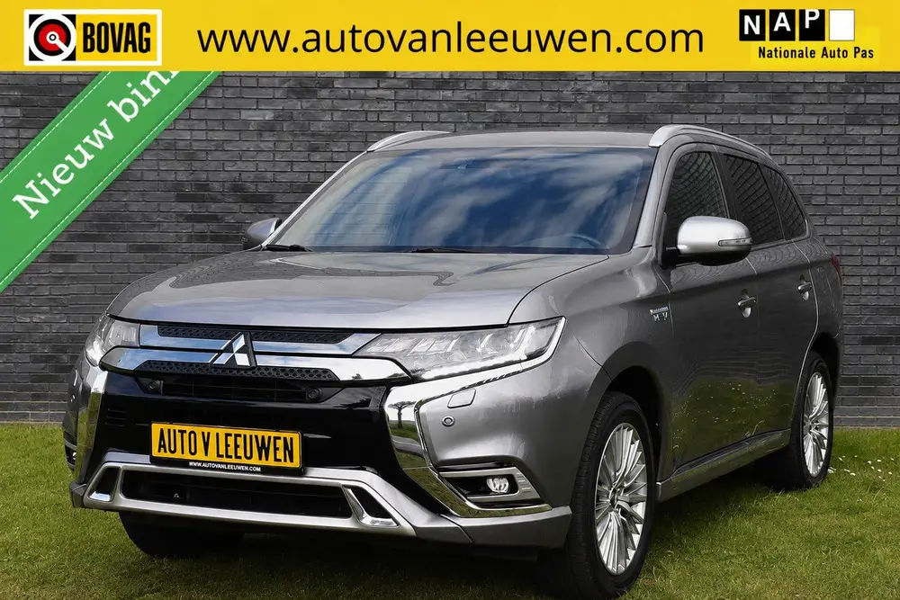 Mitsubishi Outlander 2.4 PHEV Diamand Edition LEDER/TREKHAAK uit 2019, foto 3