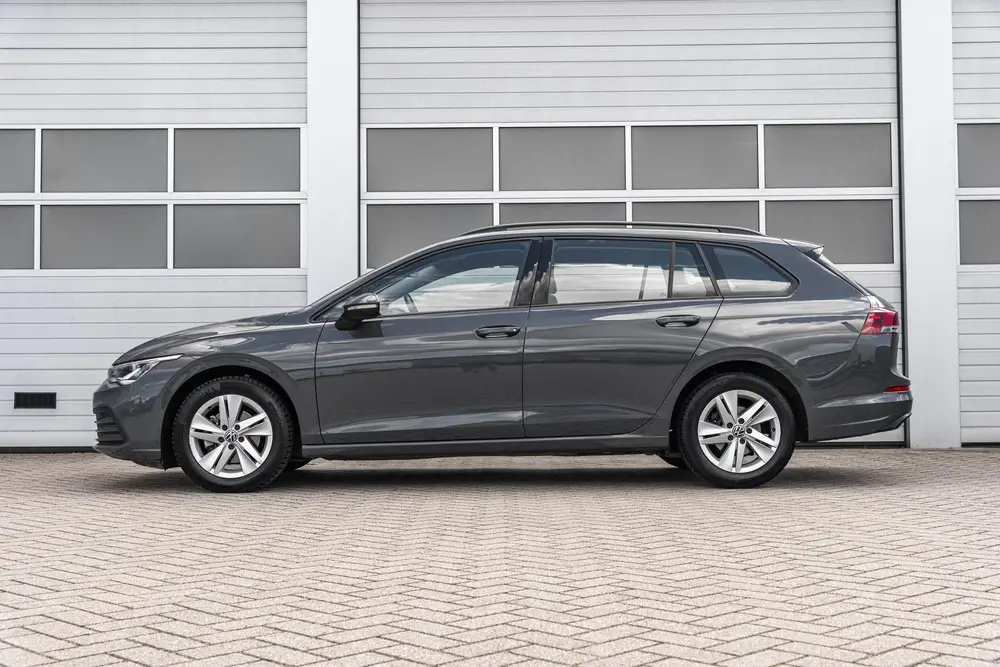 Volkswagen Golf Variant 1.0 eTSI 110pk DSG Life | Navigatie uit 2022, foto 13