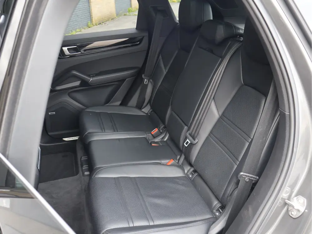 Porsche Cayenne 3.0 340PK V6 uit 2019, foto 10