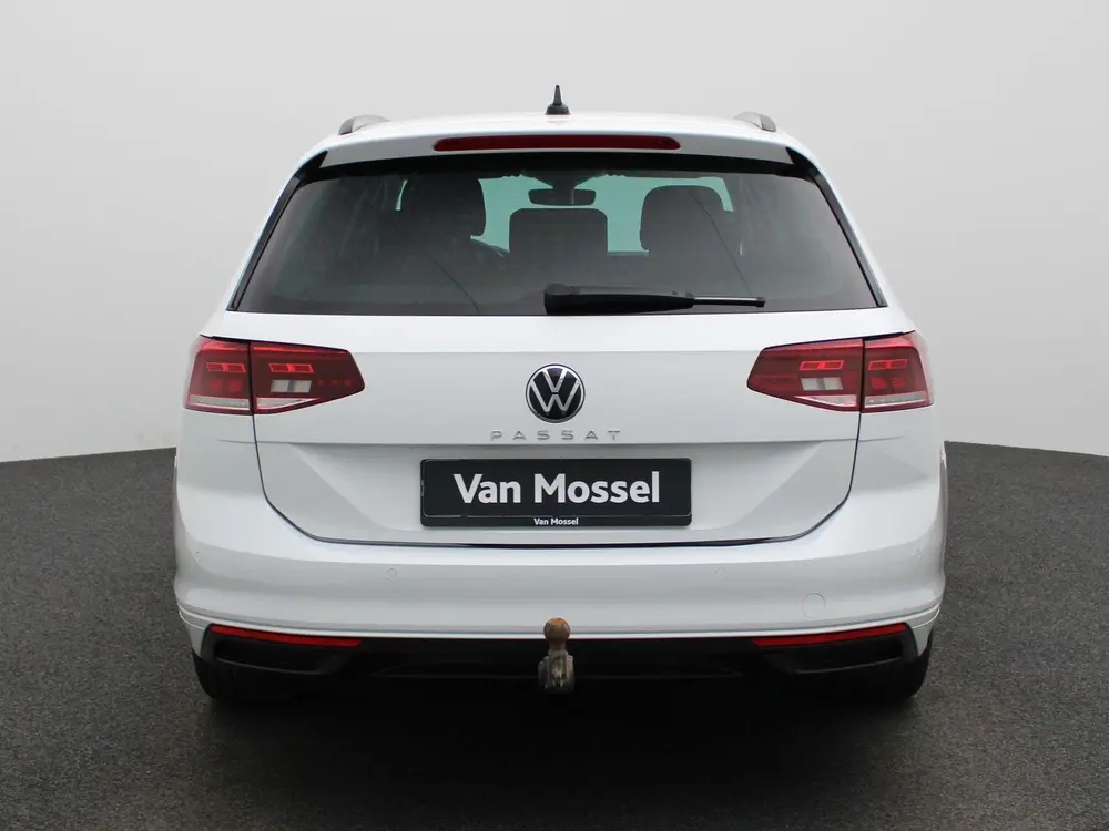 Volkswagen Passat Variant 2.0 TDI Business | TREKHAAK | ADAP uit 2022, foto 5