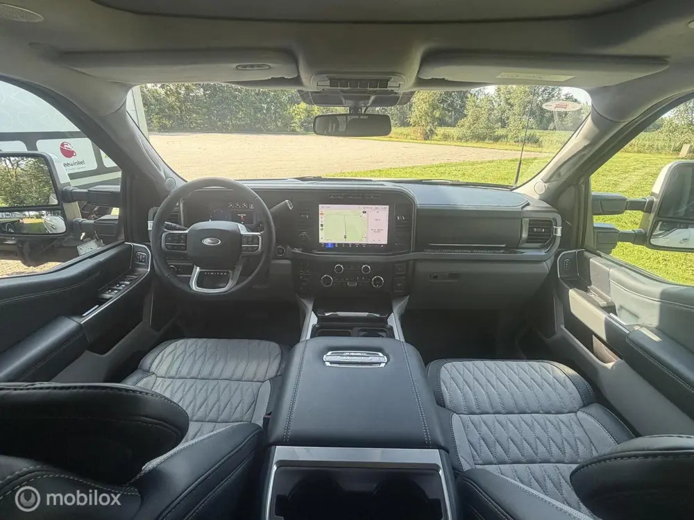 Ford F250 Limited H.O. B of C Rijbewi uit 2024, foto 17