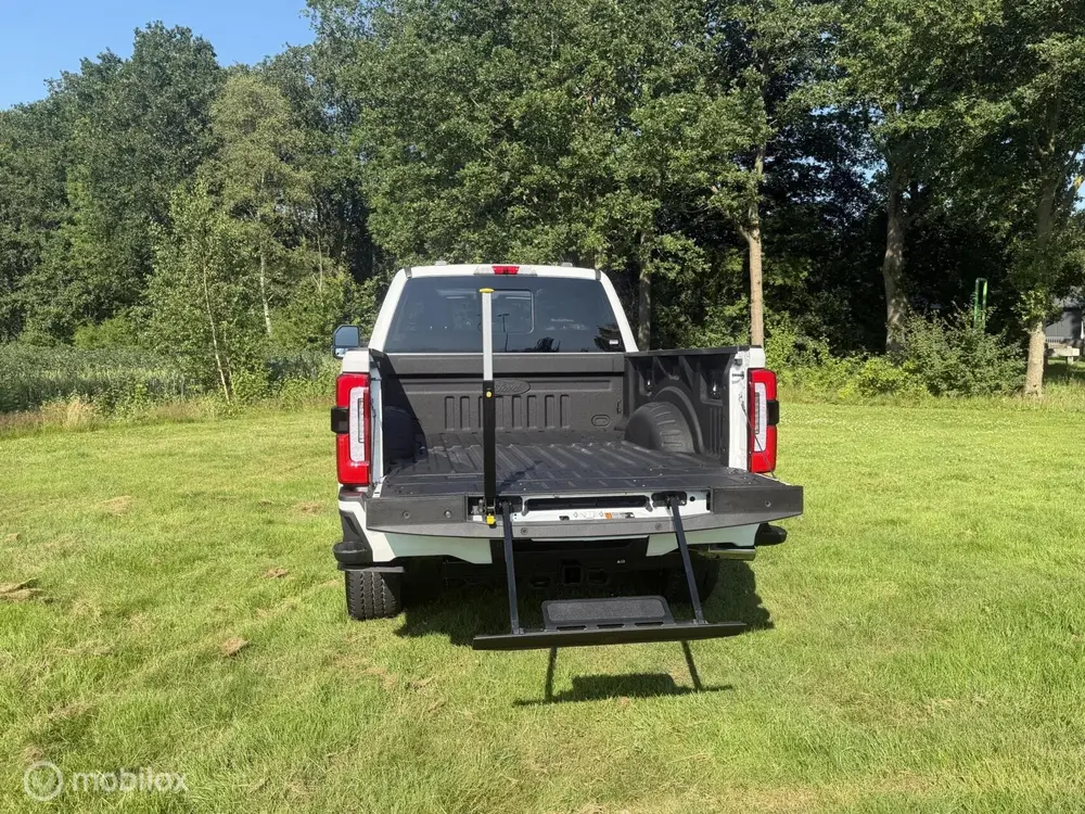 Ford F250 Limited H.O. B of C Rijbewi uit 2024, foto 9