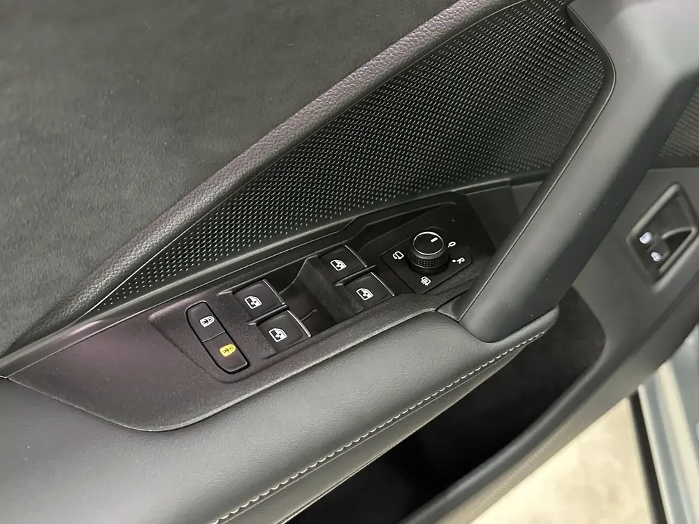 Volkswagen Tayron 1.5 eHybrid R-Line Edition 272pk | Groot s uit 2026, foto 12