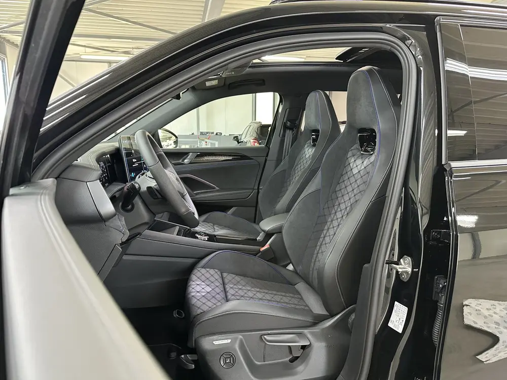 Volkswagen Tayron 1.5 eHybrid R-Line Edition 272pk | Groot s uit 2026, foto 4