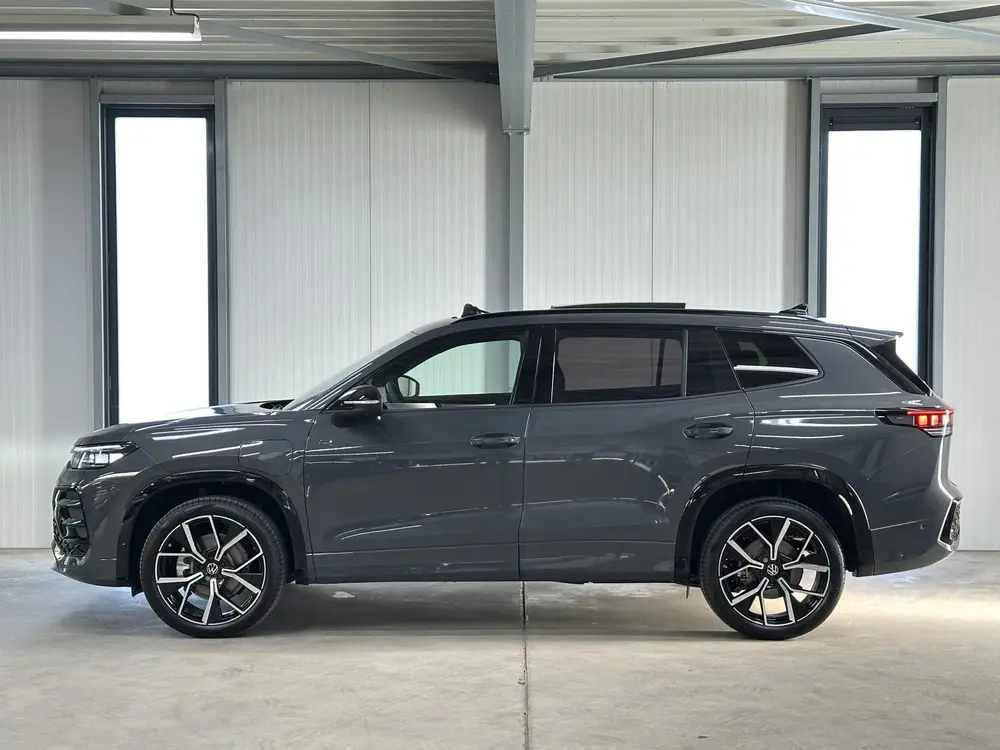 Volkswagen Tayron 1.5 eHybrid R-Line Edition 272pk | Groot s uit 2026, foto 2