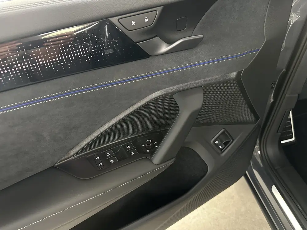 Volkswagen Tayron 1.5 eHybrid R-Line Edition 272pk | Groot s uit 2026, foto 10
