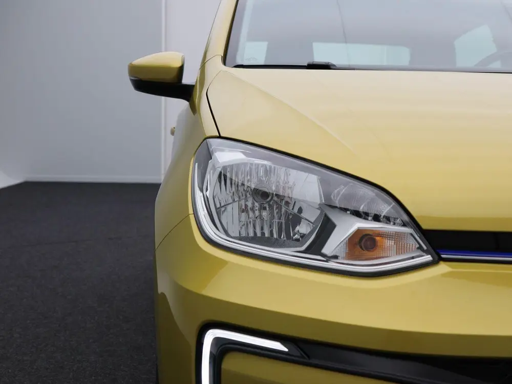 Volkswagen E-Up! e-up! | Stoelverwarming | Climatronic | DAB uit 2021, foto 11