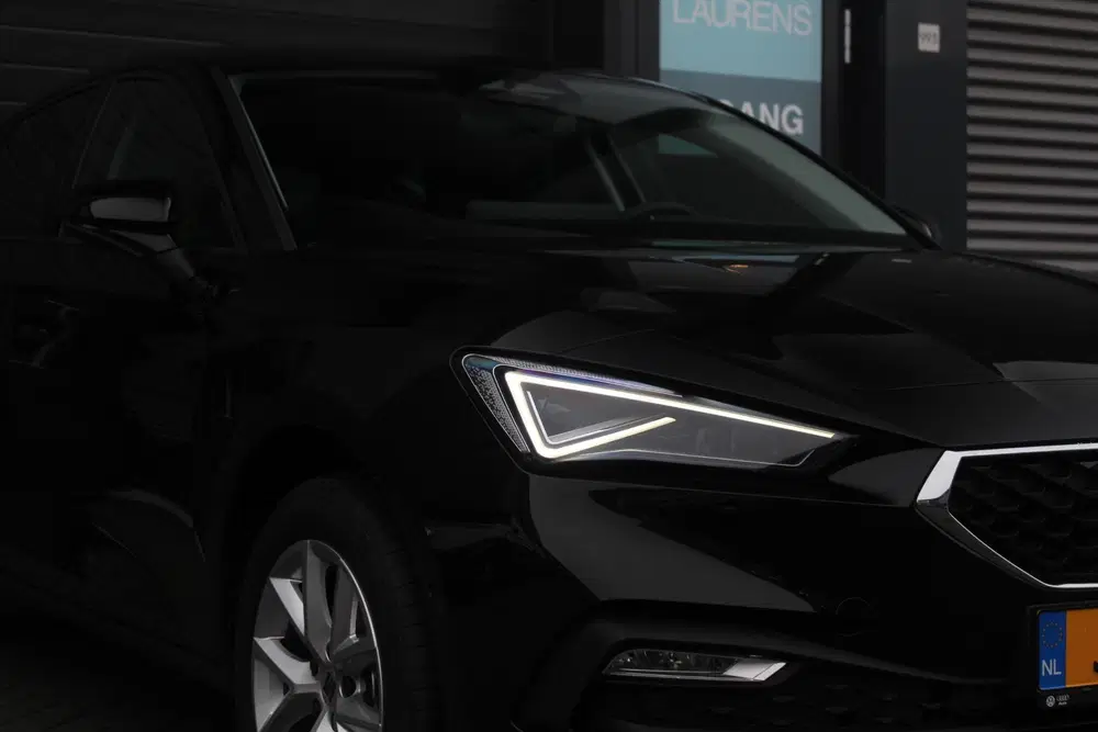 SEAT Leon 1.5 eTSI Style Business Intense Automaat uit 2025, foto 5